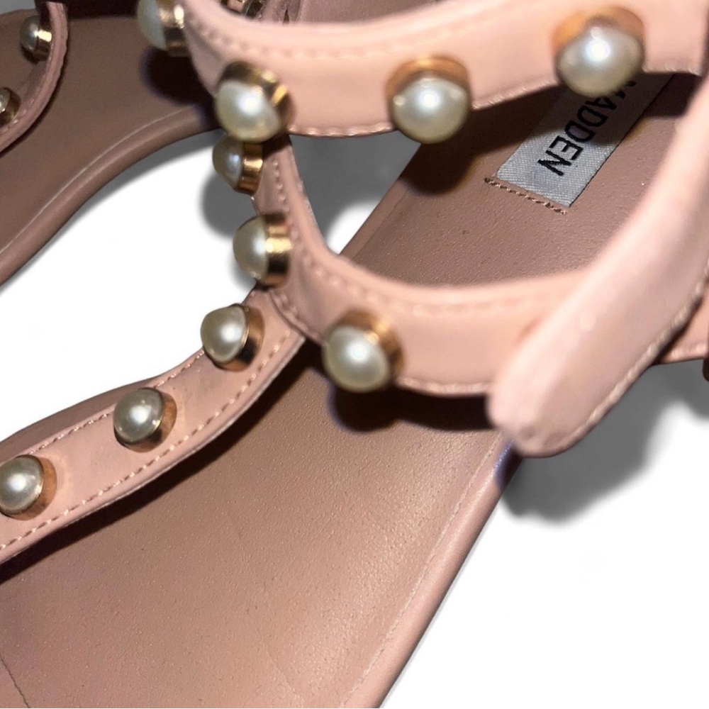 Steve Madden Blush Pearl-Embellished Sandals - Picture 5 of 5
